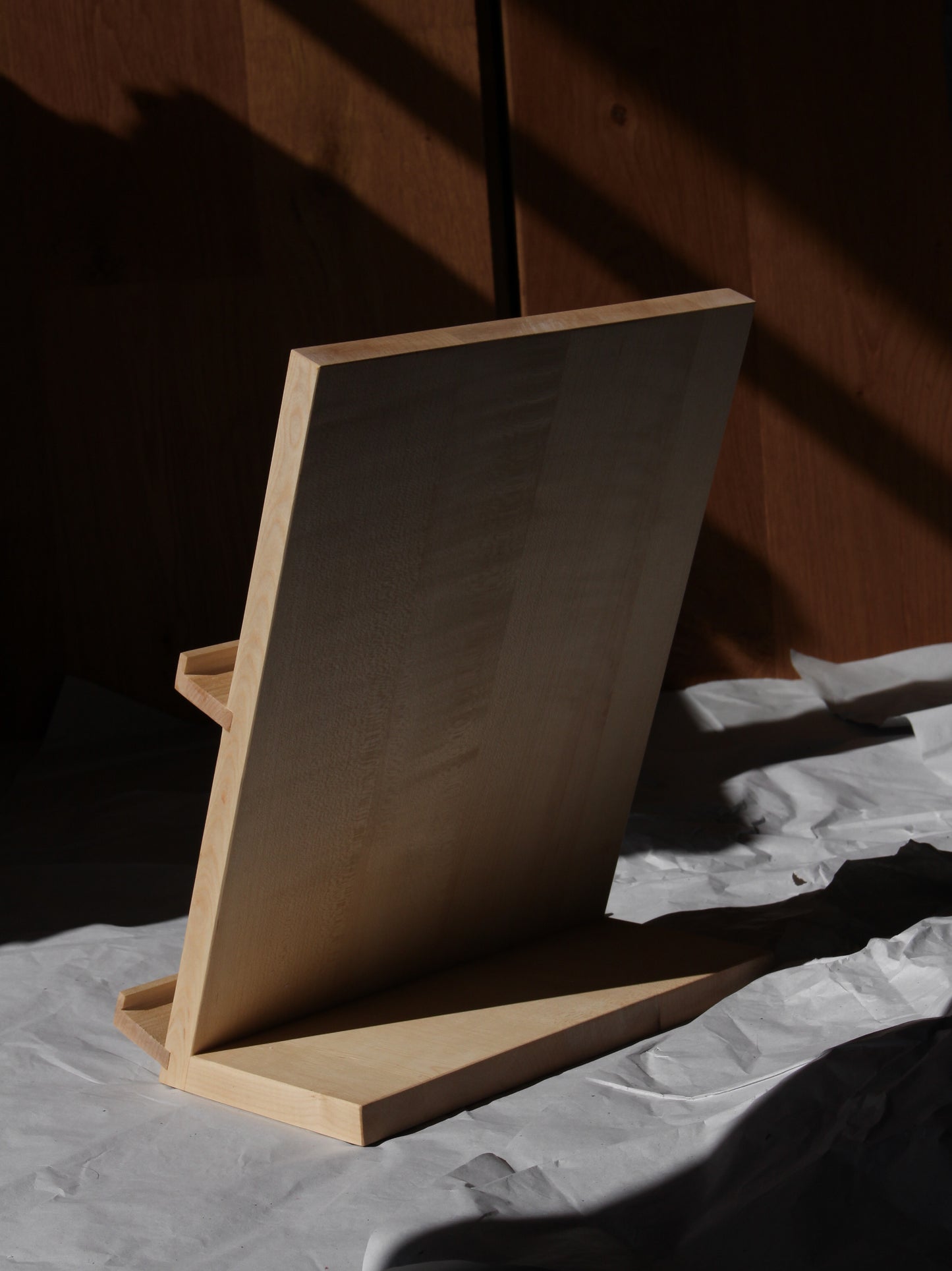 Card stand made of solid wood