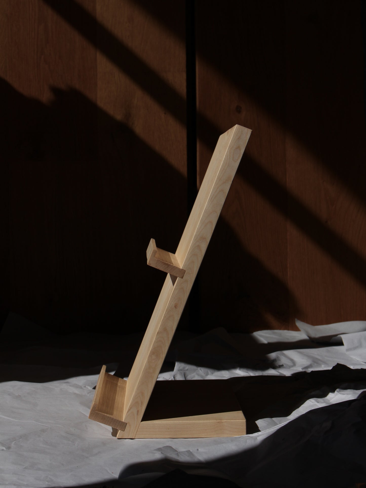 Card stand made of solid wood